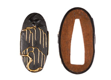 Shakudo Nanako Fuchikashira Decorated with Swallows and Willows